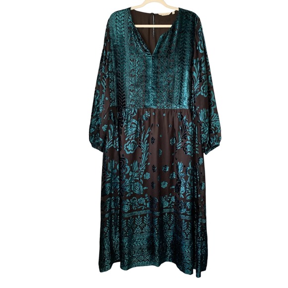 Soft Surroundings Dresses & Skirts - Soft‎ Surroundings romantic green/chocolate velvet burnout maxi dress Size 2X